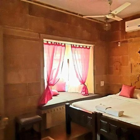 Hotel Nirmal Haveli Джайсалмер Екстериор снимка