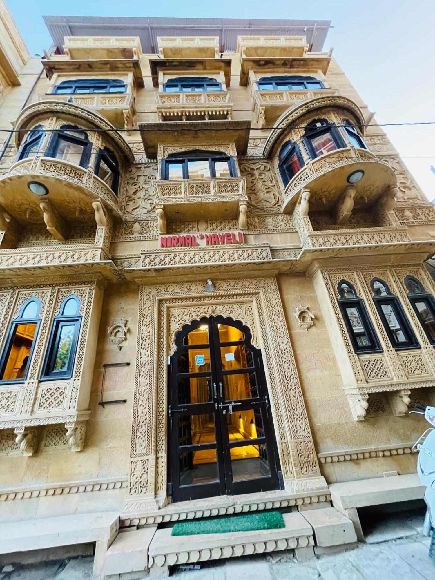 Hotel Nirmal Haveli Джайсалмер Екстериор снимка